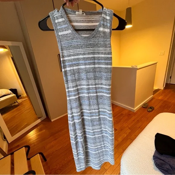 Aritzia Wilfred Free Bruni Bodycon Midi Stripe Dress - Picture 2 of 4